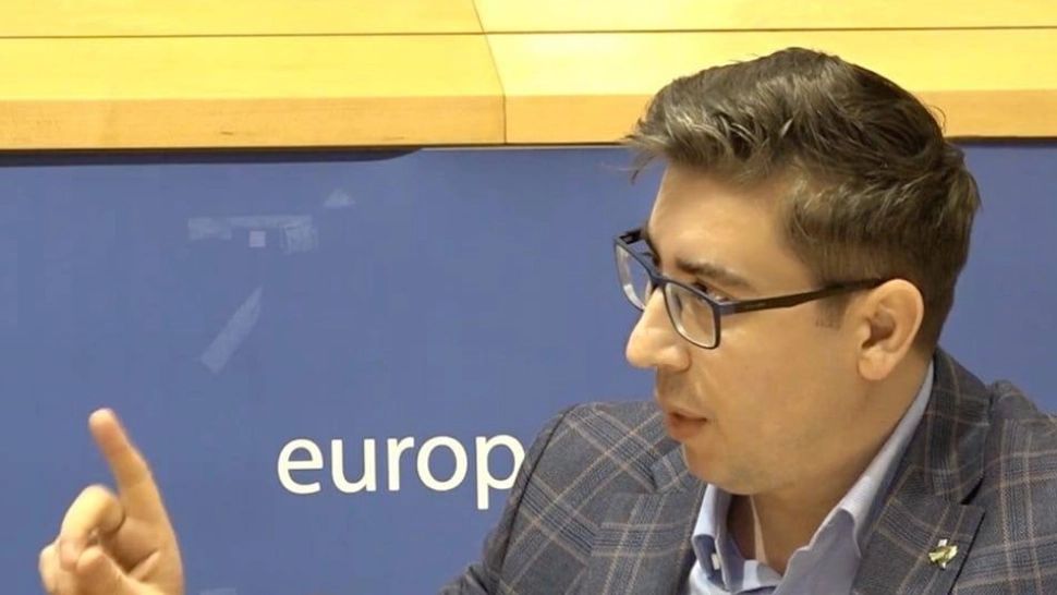 Nou scandal în USR. Consilierul Elenei Lasconi, plătit cu 16.000 de euro pe lună