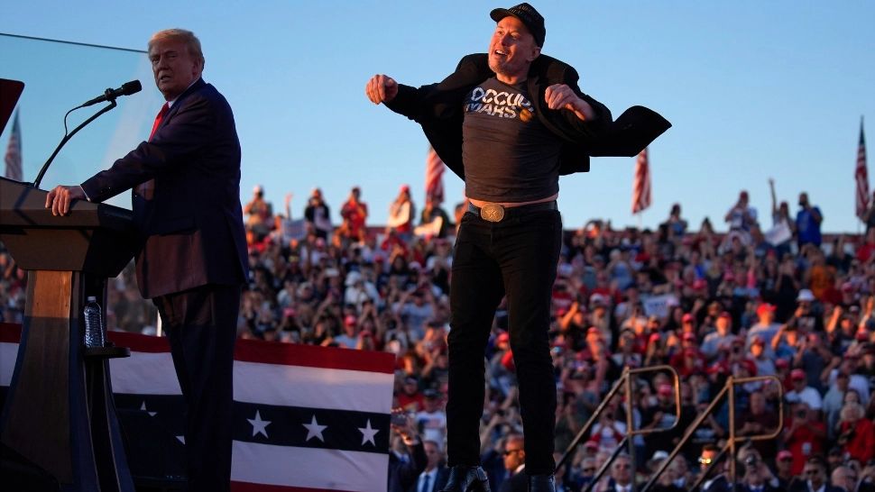 TRump l-a pus pe Musk să ia la bani mărunți bugetul armatei SUA. Foto/Profimedia