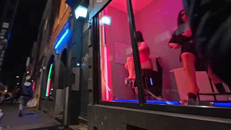 Un mare oraș european, asaltat de prostituatele românce