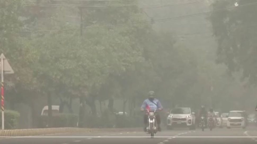 Cod galben de fenomene meteo periculoase: ceață densă pe mai multe șosele din România