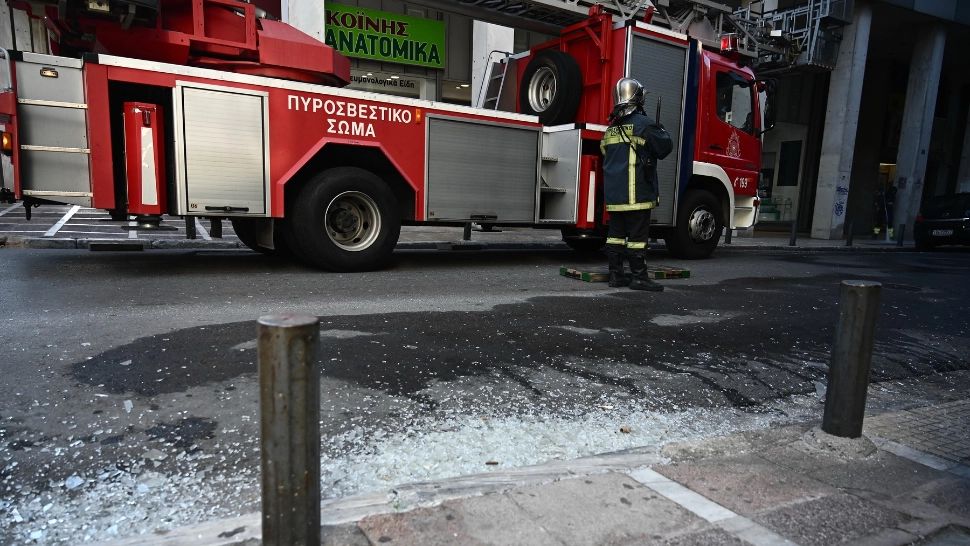 Explozie la Atena: un mort și un rănit. Autoritățile au declanșat o anchetă antiteroristă