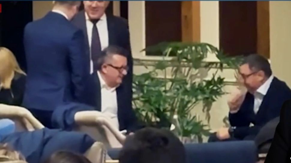 Victor Ponta se dă în stambă peste Ocean: la masă cu agentul dublu implicat în afaceri cu arme. Cine i-a plătit cazarea și transportul în SUA?
