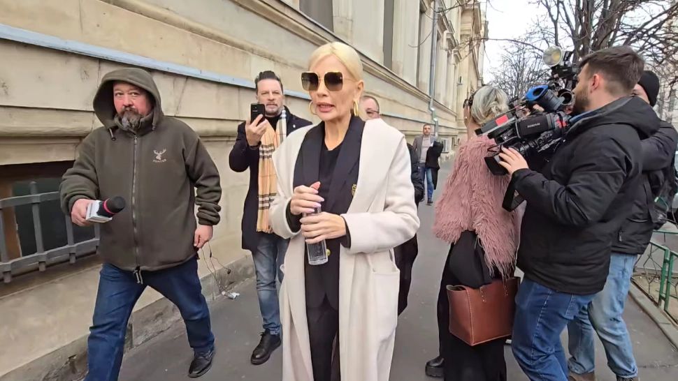 Laura Vicol, control medical de urgență.