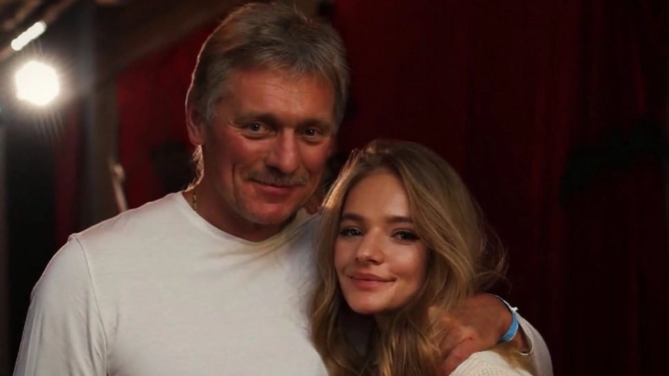 Dmitri Peskov și fiica sa, Elisaveta Peskova/ Captură video
