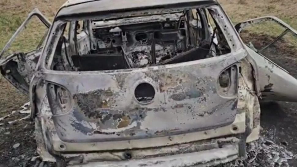 Anchetă uriașă la Buzău, după ce trupurile carbonizate a două persoane au fost găsite într-o maşină / Captură Reporter Buzoian