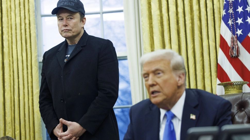 Musk, pus la colț de Trump. Foto/Profimedia
