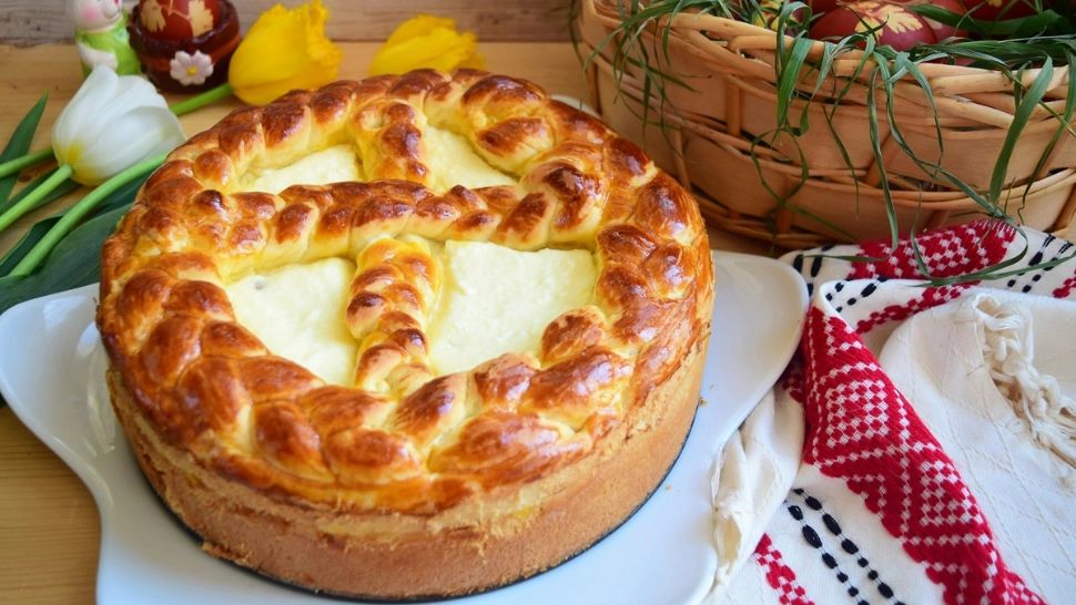 Pască umplută cu aluat de cozonac, rețeta inedită care a dat pe spate toate gospodinele. Se prepară ușor și este extrem de pufoasă și aromată