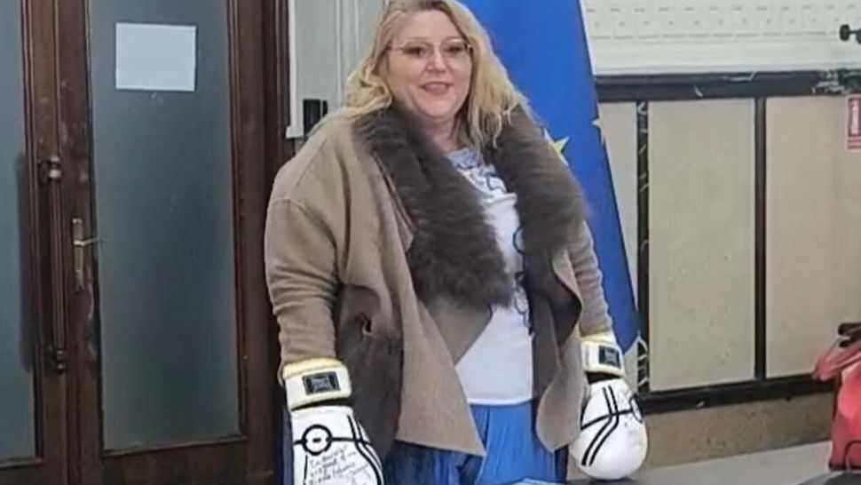 Diana Șoșoacă NU reprezintă FRB, susține conducerea federației. Foto/Captură video