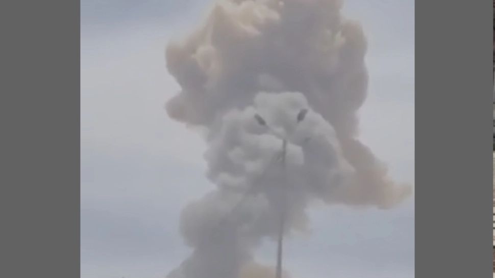 Explozie puternică la un chei, într-un port comercial din Iran: cel puţin 47 de răniţi /Captură video