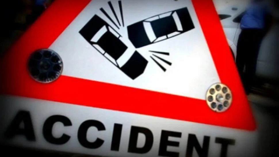 Trei elevi din Brăila, transportați la spital după ce au fost loviți pe trotuar de un șofer de doar 20 de ani