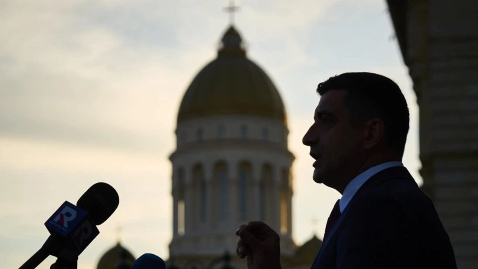 Simion susține că are și sprijinul oamenilor din administrația Trump