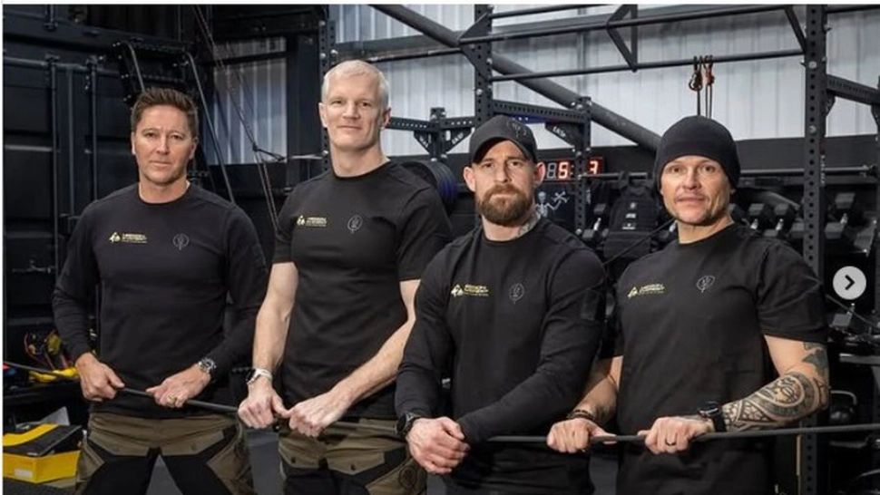 4 veterani din Forțele Speciale britanice vor să escaladeze Everestul cu o strategie care șochează alpinismul mondial