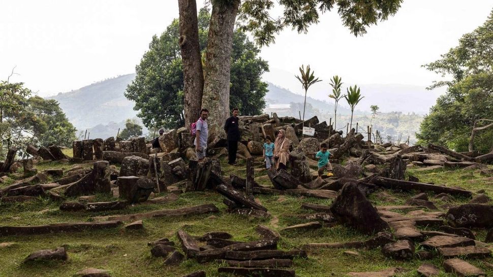 Revoluție arheologică în Indonezia: o piramidă veche de 27.000 de ani schimbă istoria umanității