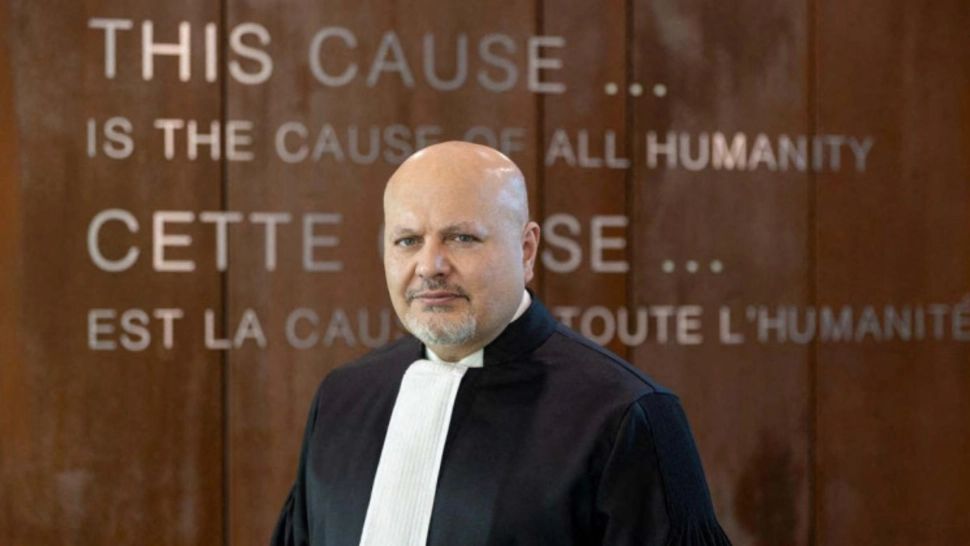 Procurorul-şef al Curţii Penale Internaţionale, Karim Khan, anchetat pentru comportament sexual nepotrivit, se retrage temporar din funcţie