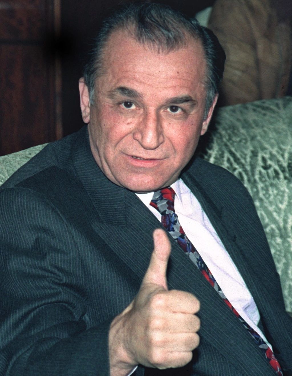 Ion Iliescu în 1990