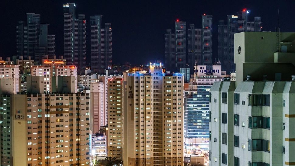 România are peste 2,5 milioane de locuințe goale. Ar putea adăposti o țară întreagă, dar rămân pustii. Cum s-a ajuns în situația aceasta