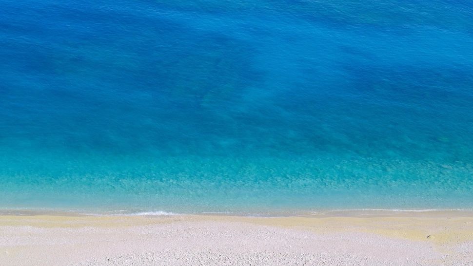 Bijuteria ascunsă a Mării Ionice: Plaja Navagio, un paradis rupt din picturi, considerată cea mai frumoasă din Europa