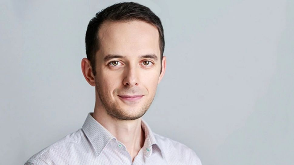Cristian Seidler, parașutat la MApN: fost băiat de ONG, acum mare strateg de Apărare. Să-i spună cineva că nu-i tarlaua lui!