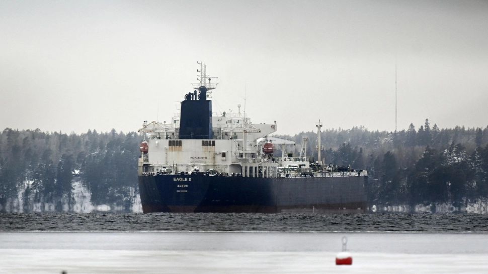 Londra țintește „flota fantomă” a lui Putin: sunt vizate 135 de petroliere/ Profimedia