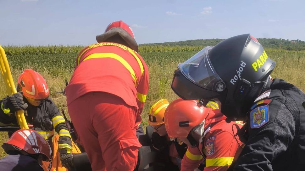 Două persoane, rănite grav într-un accident produs pe DN76, în Bihor/ Foto: Facebook Info trafic Bihor & Oradea