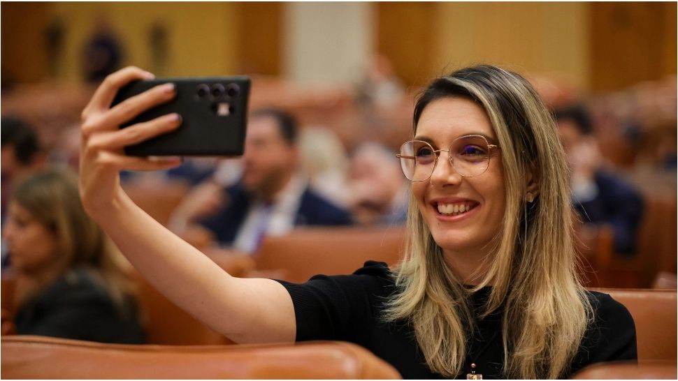 Tupeul ministrei rezist a Mediului: Buzoianu NU își asumă criza apei din Prahova și continuă să dea vina pe alții/ Facebook