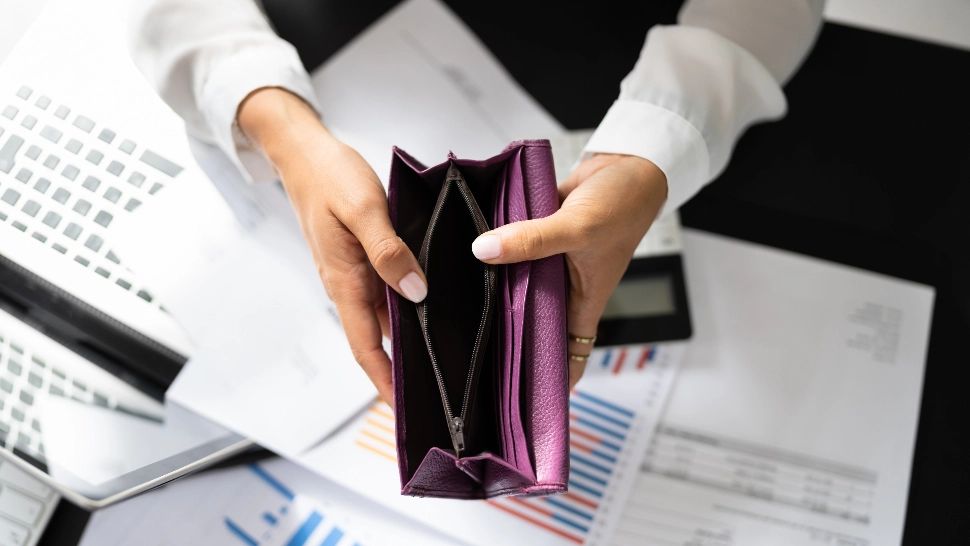 Guvernul, acuzat că împinge România spre INFRINGEMENT prin noile măsuri fiscale! Mediul de afaceri, în pericol major /Profimedia