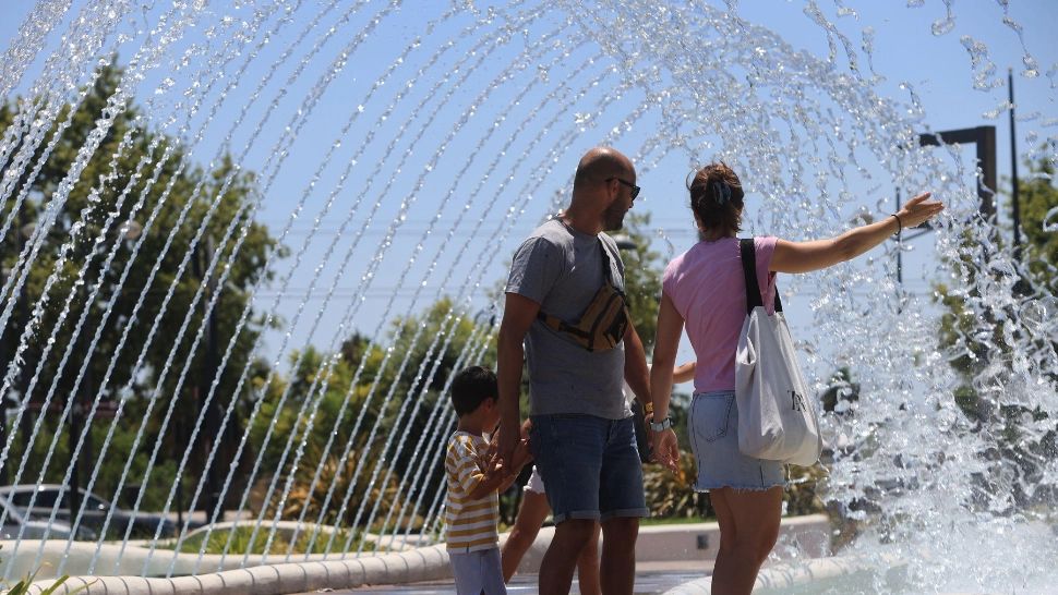 Vremea 16 august. România se sufocă la 38 de grade! Zonele unde astăzi se va atinge pragul de CANICULĂ/ Profimedia