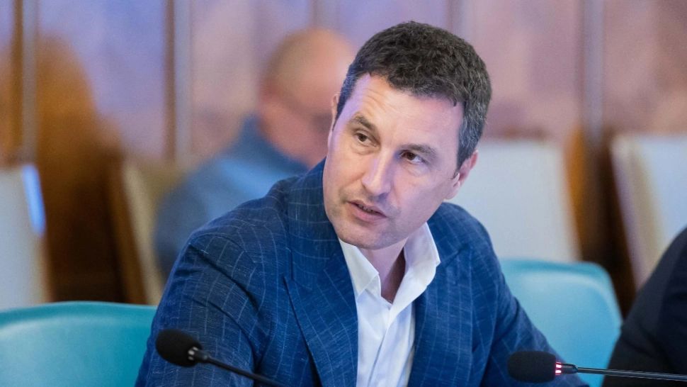 Vicepremierul a criticat prelungirea stării de incertitudine