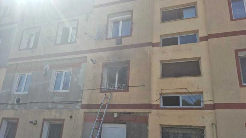Explozie într-un cămin din Reşiţa: două persoane rănite în urma incidentului