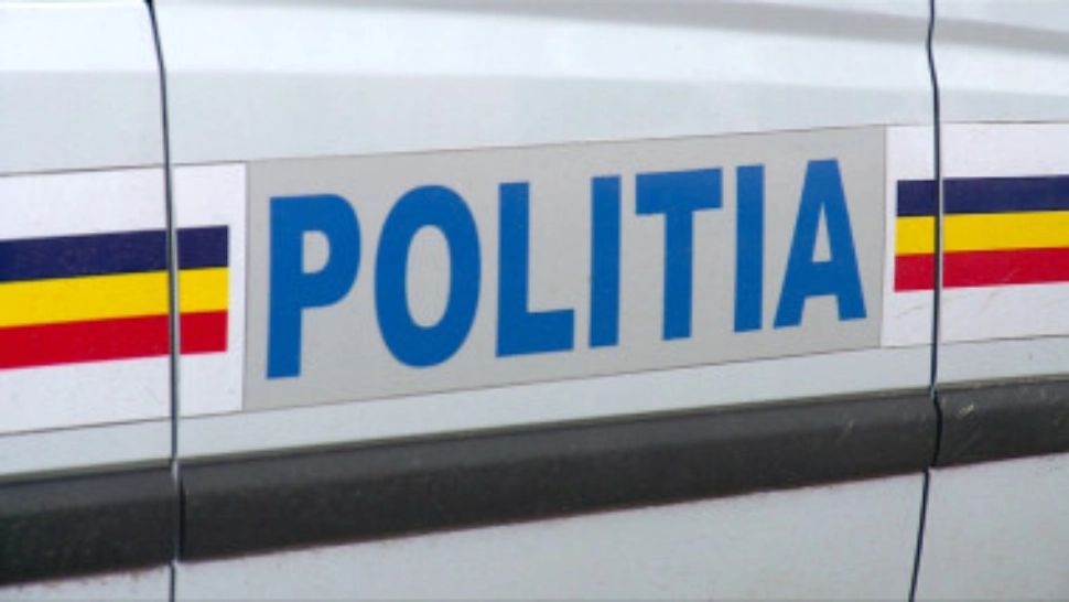 Urmărire ca în filme la Pitești: un șofer beat a lovit autospeciala Poliției în încercarea de a scăpa de agenți
