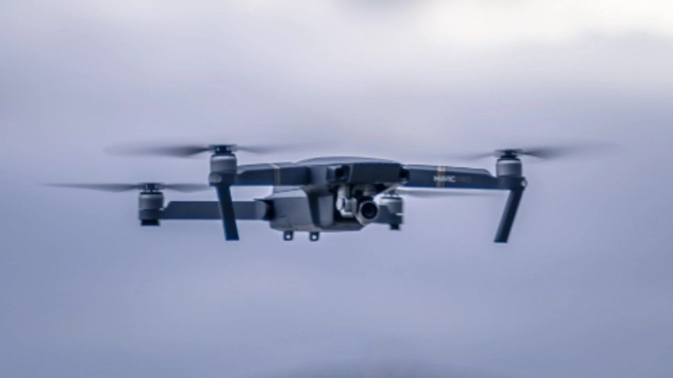 Alertă pe Aeroportul Otopeni: Prezența unei drone a blocat aterizarea mai multor zboruri