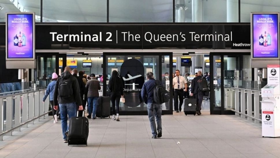 Arestare în sudul Angliei după atacul cibernetic care a paralizat mai multe aeroporturi europene