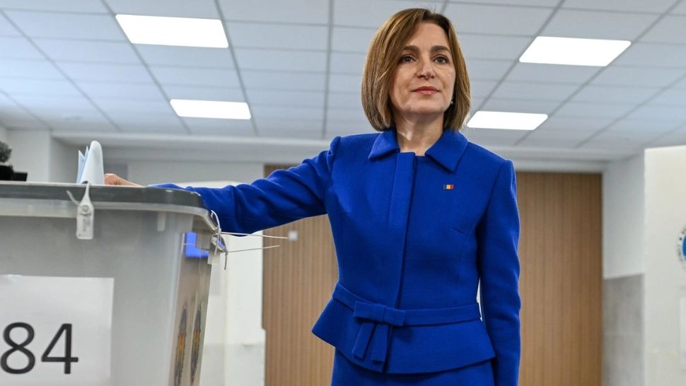 Maia Sandu la secția de votare. Foto: Profimedia