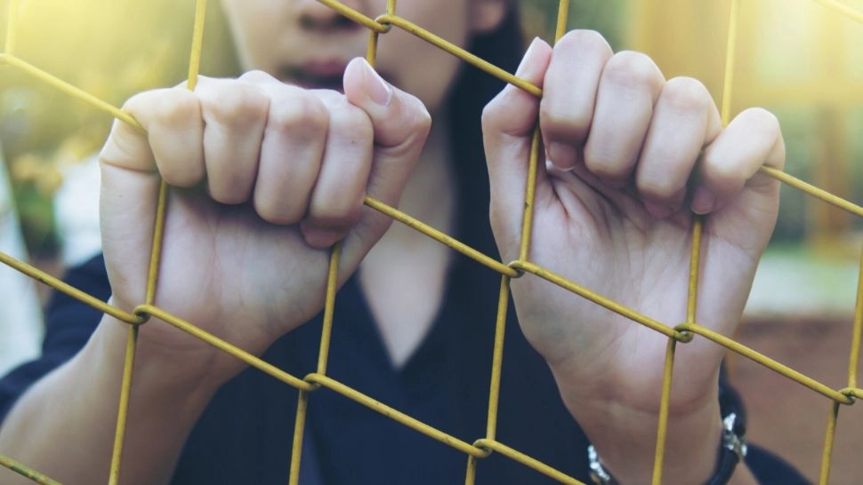 Cum îi exploateaza mafia din Germania pe românii săraci