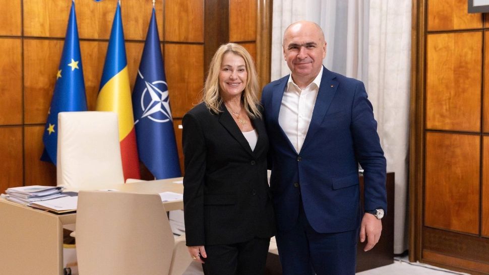 Cum încearcă Bolojan să-și salveze imaginea cu Nadia Comaneci / Foto: facebook Guvernul României 