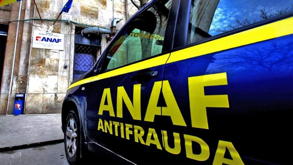 Cinci funcționari ai Direcției Finanțelor Iași, găsiți în incompatibilitate: au lucrat pentru firmele pe care trebuiau să le verifice 