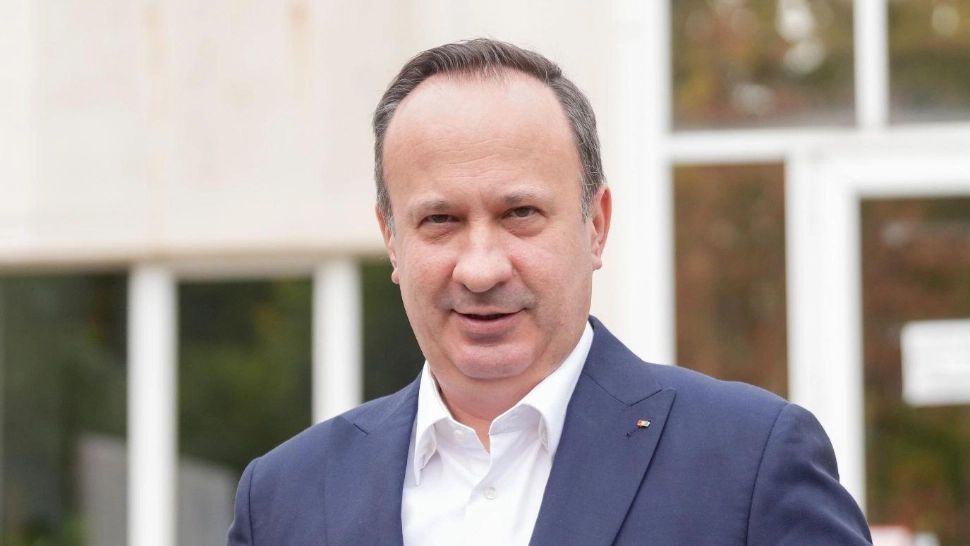 Adrian Câciu a lansat acuzații dure la adresa conducerii Administrației Naționale „Apele Române” și a ministrei Mediului, Diana Buzoianu (foto: arhivă)