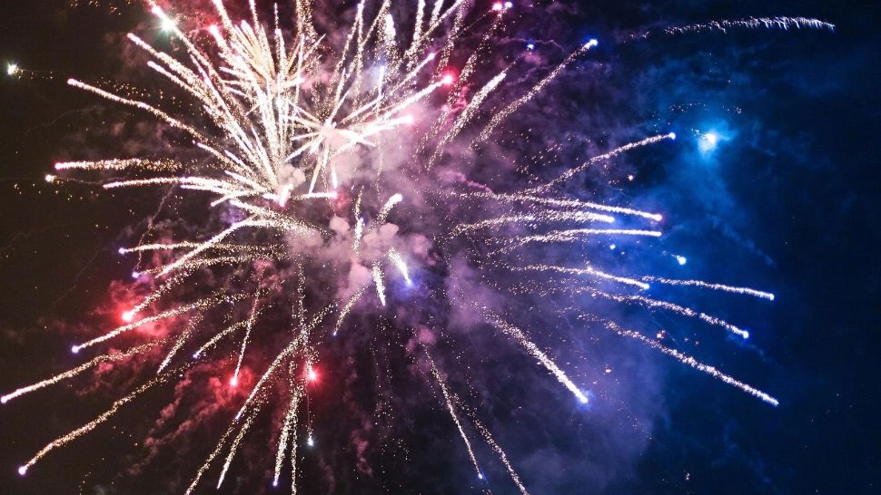 Orașul care renunță definitiv la artificiile de Revelion. Spectacolul de lumini va fi înlocuit cu lasere, pentru protejarea animalelor