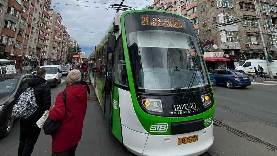 Un tramvai al liniei 21 a deraiat. Foto arhivă