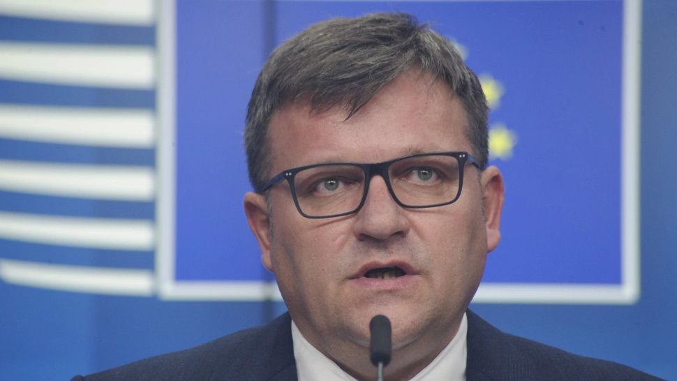 Marius Budăi l-a atacat dur pe ministrul Finanțelor, Alexandru Nazare, după ce acesta a susținut înghețarea salariului minim