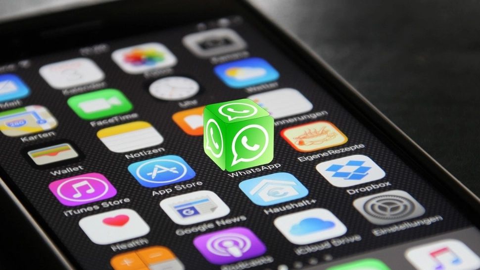 WhatsApp și Facebook Messenger primesc îmbunătățiri