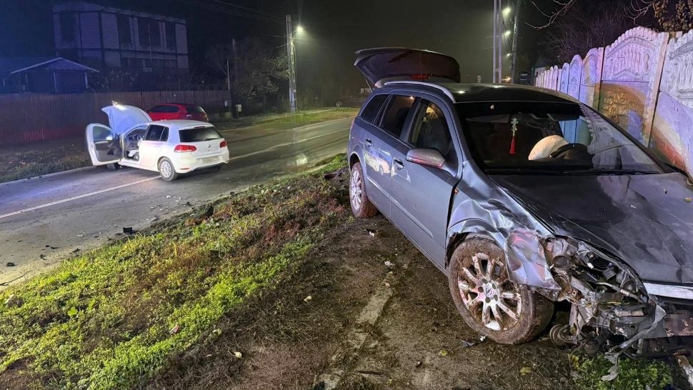 Accident grav pe DN5C, în Giurgiu. O tânără de 19 ani a ajuns la spital după impactul dintre două mașini