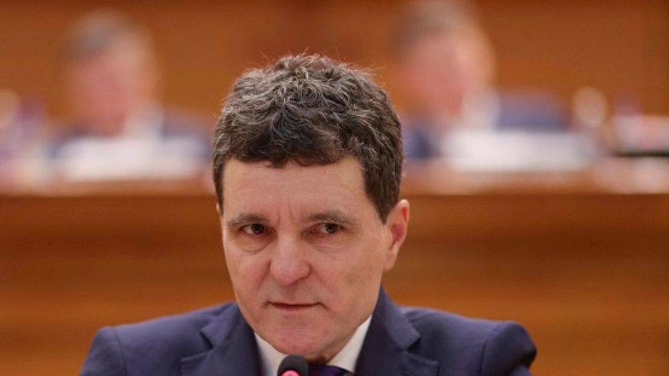 Nicușor Dan în plenul Parlamentului (Octav Ganea /Inquam Photos)