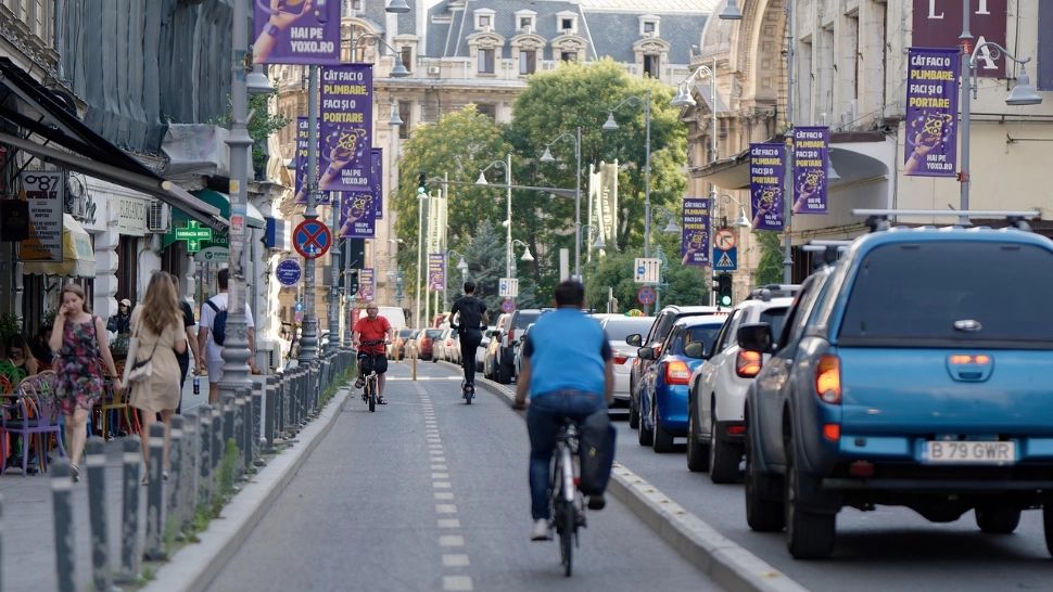 Cifrele sărăciei: peste 10% din români iau cele mai mici salarii. 1 din 10 români se află la limita supraviețuirii