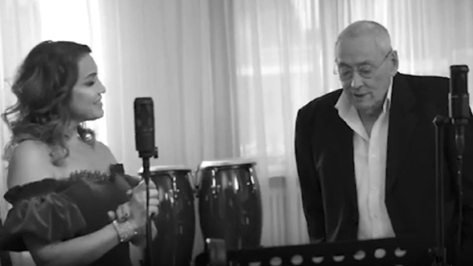 Ultim omagiu pentru Horia Moculescu: flori, instrumente muzicale. Mâine va fi condus pe ultimul drum