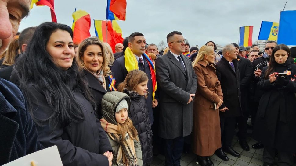 Suveraniștii îl acuză pe Bolojan că a creat un dezastru mai mare decât cel pe care l-a moștenit