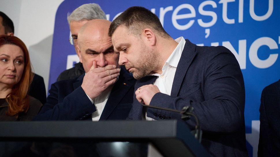 Ciucu a organizat un „miting spontan” pentru sprijinirea lui Bolojan. Foto/Inquam