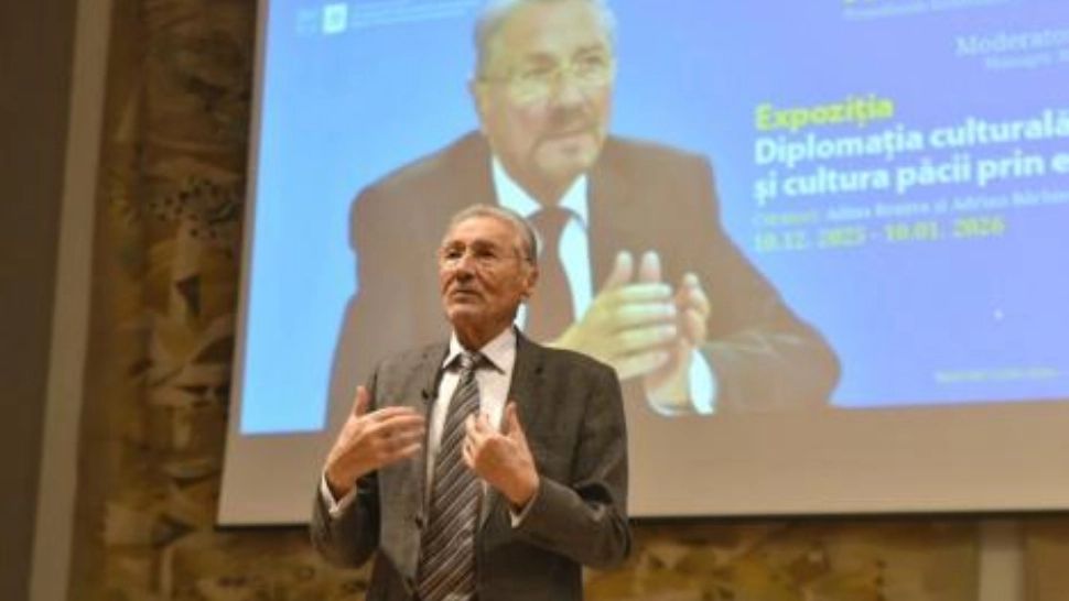 Emil Constantinescu a discutat cu publicul timp de 3 ore