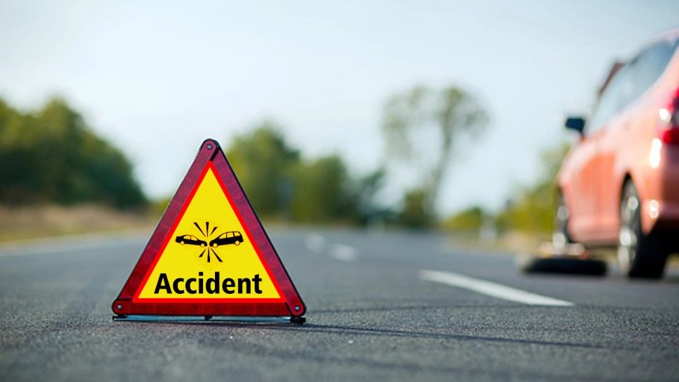 Accident rutier pe DN 73A, lângă Pârâul Rece: cinci răniți în urma impactului