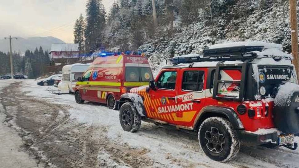 Două persoane, rănite după ce s-au răsturnat cu un ATV în zona staţiunii Arieşeni